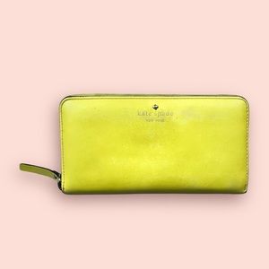 Kate Spade New York large Continental Wallet in Lemon Yellow